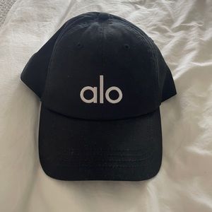 Alo Yoga Off Duty Cap black/white